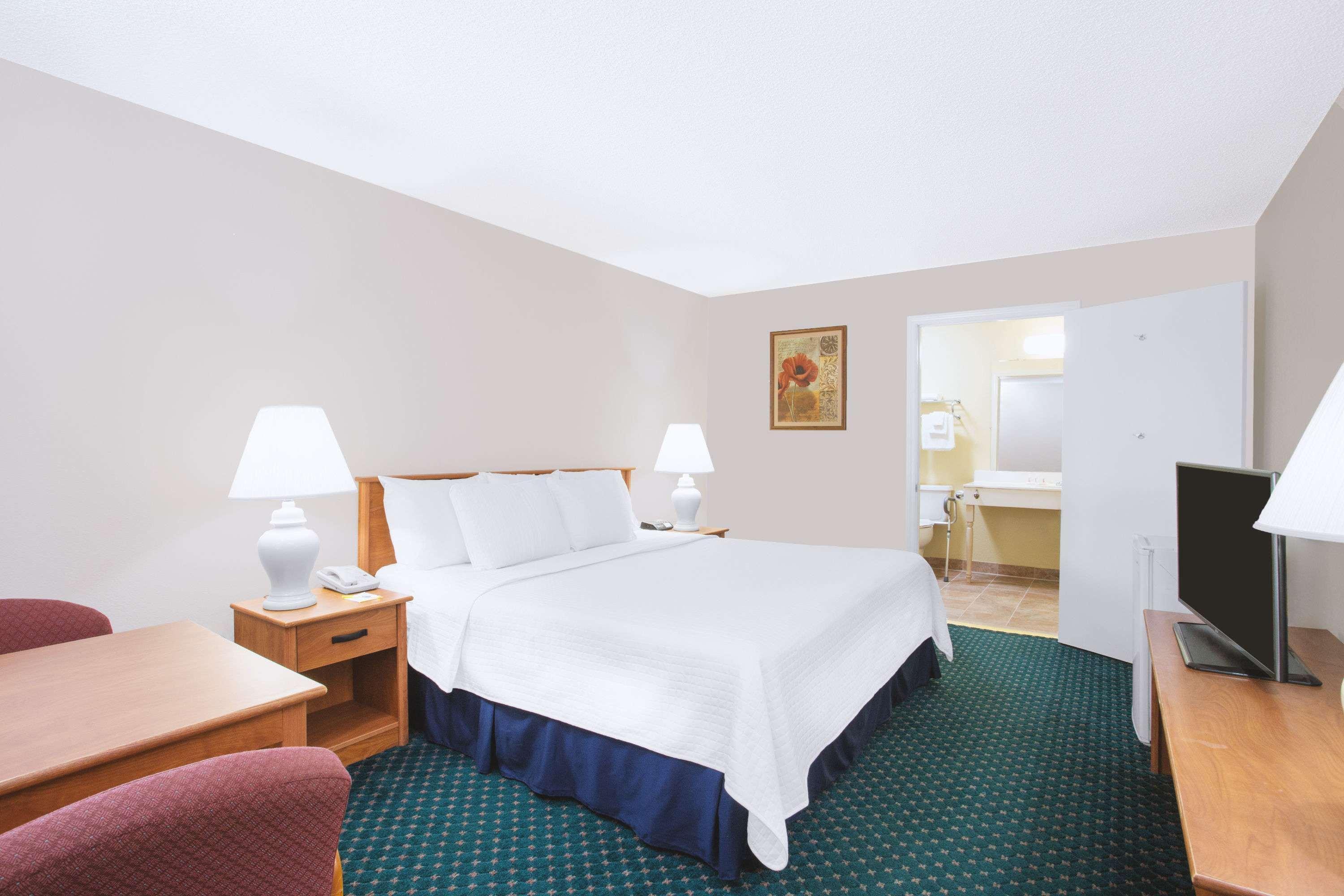 Days Inn By Wyndham Wytheville Ngoại thất bức ảnh